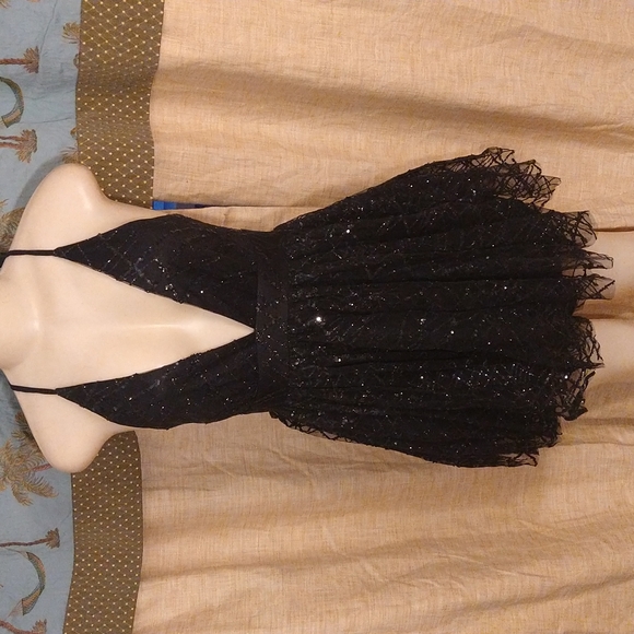 Plunge V line Sexy Black Luxxel Dress Size Small - Picture 3 of 8